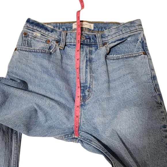 Abercrombie & Fitch 90's Relaxed Blue Jean High Rise Women's Size 27 / 4 LONG - Picture 6 of 11